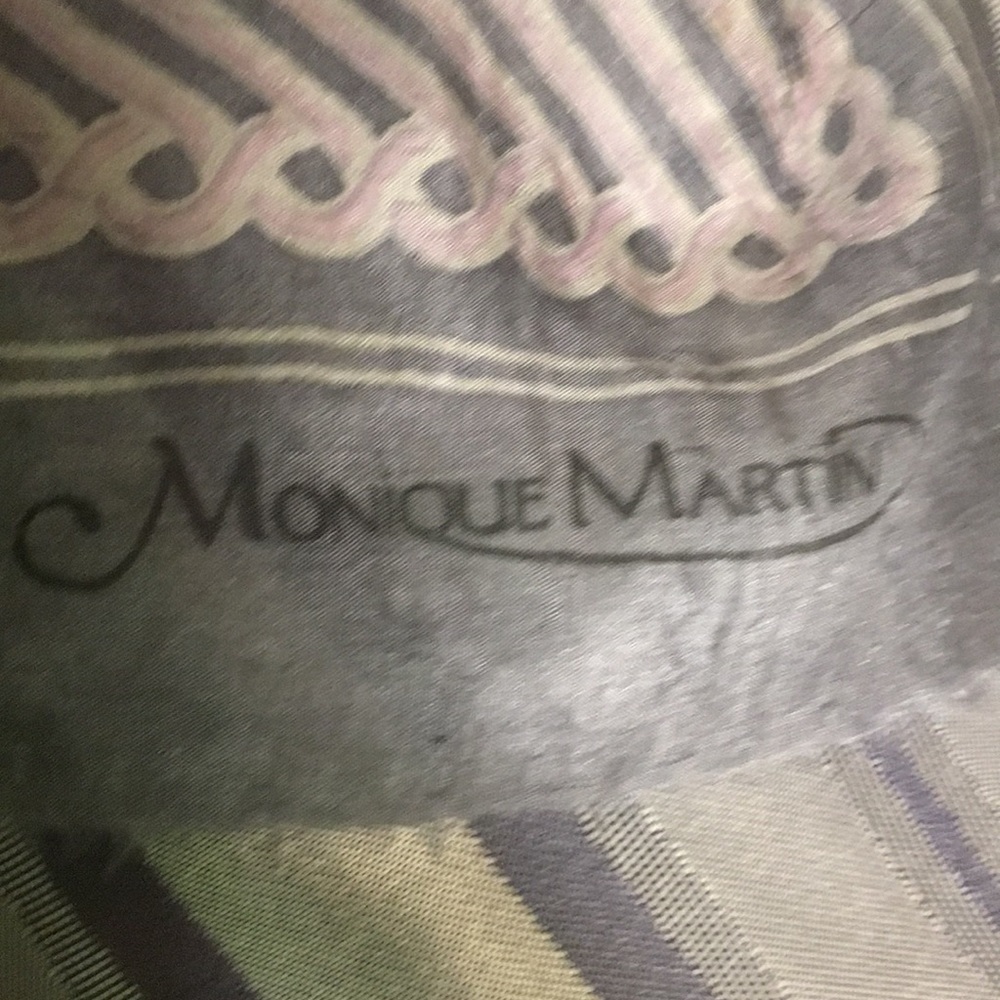 Monique Martin made in Italy 100 silk 58X11